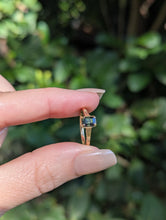 Load image into Gallery viewer, Textured sweet tourmaline in 9ct yellow gold
