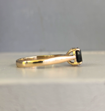 Load image into Gallery viewer, Qld forrest sapphire 9ct yellow gold
