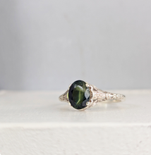 Load image into Gallery viewer, Vintage Parti sapphire in silver filigree ring
