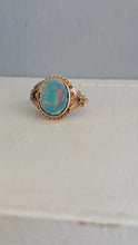 Load image into Gallery viewer, Australian Opal doublet c1930s rosey 9ct gold ring
