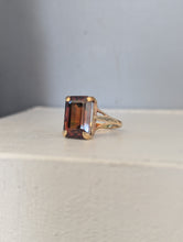 Load image into Gallery viewer, Vivid natural zircon in 9ct yellow gold vintage ring
