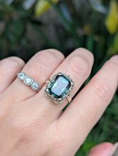 Load image into Gallery viewer, Leaves and vines mid century German green spinel silver ring
