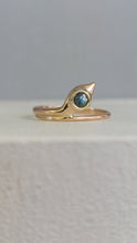 Load image into Gallery viewer, Slinky parti sapphire snake ring 18ct
