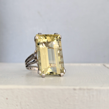 Load image into Gallery viewer, Vintage Lemon lime citrine cocktail ring white gold 9ct
