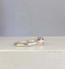 Load image into Gallery viewer, Lilac kunzite ring in sterling silver
