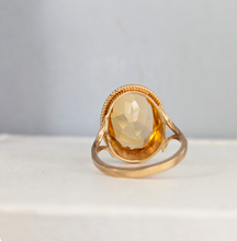 Load image into Gallery viewer, Sunshine citrine with barley twist Birmingham 1973 9ct yellow gold
