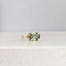 Load image into Gallery viewer, Grass green Australian sapphire 9ct pendant
