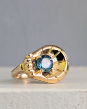 Load image into Gallery viewer, Aphrodite 1930s East West seashell sapphire ring
