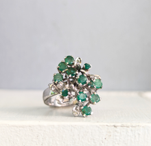 Load image into Gallery viewer, Vintage c1970s emerald cluster ring in silver
