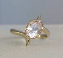 Load image into Gallery viewer, Soft pink morganite in 18ct yellow gold
