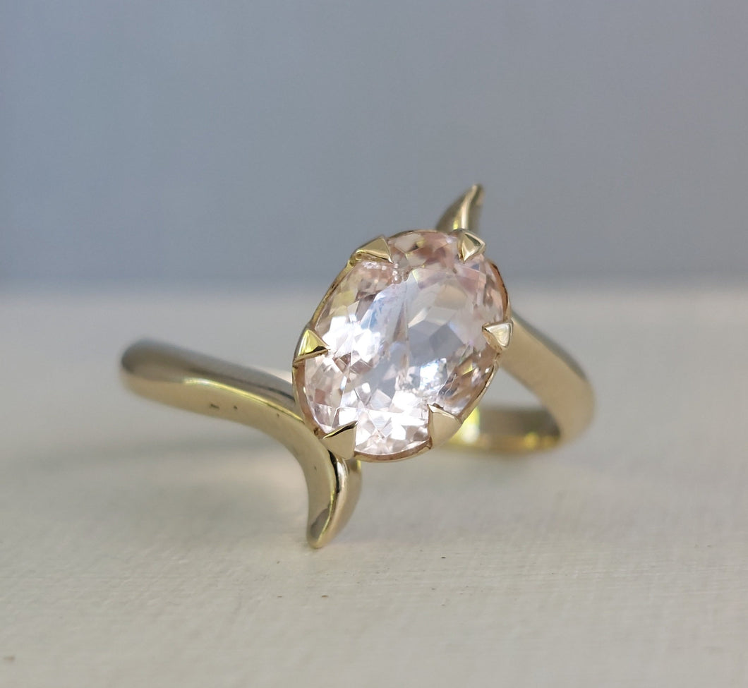 Soft pink morganite in 18ct yellow gold