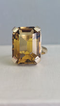 Load image into Gallery viewer, Citrine cocktail ring 9ct yellow gold
