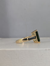 Load image into Gallery viewer, Tantalising vintage tourmaline ring in 14ct yellow gold
