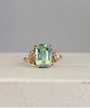 Load image into Gallery viewer, The Aphrodite tourmaline in c1930s rosey 9ct gold setting
