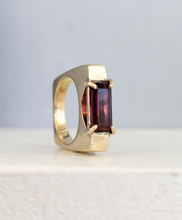 Load image into Gallery viewer, Modernist c1970 Garnet ring in 14ct
