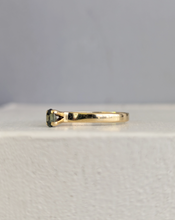 Load image into Gallery viewer, Exquisite dainty sculptural Australian green sapphire ring 9ct
