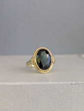 Load image into Gallery viewer, Mid century German Green spinel 14ct yellow gold
