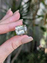 Load image into Gallery viewer, Pale champagne topaz filigree in sterling silver
