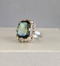 Load image into Gallery viewer, Leaves and vines mid century German green spinel silver ring
