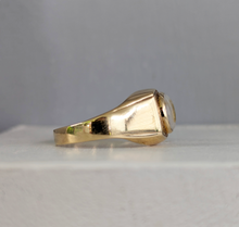 Load image into Gallery viewer, Eureka Vintage Australian gold bearing quartz ring 9ct yellow gold
