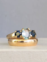 Load image into Gallery viewer, Tranquil vintage trilogy ring in 9ct yellow gold
