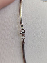 Load image into Gallery viewer, Vintage Silver Italian omega chain
