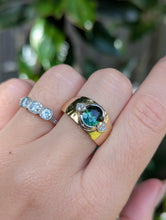 Load image into Gallery viewer, Glowing 2.05ct Australian parti sapphire &amp; diamond 9ct band c1980s
