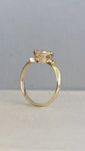 Load image into Gallery viewer, Soft pink morganite in 18ct yellow gold
