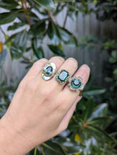 Load image into Gallery viewer, Green spinel flower wirework ring mid century silver
