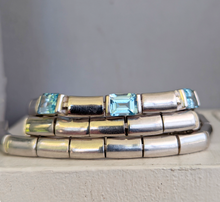 Load image into Gallery viewer, Vintage articulated sterling silver &amp; topaz omega chain
