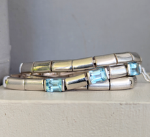Load image into Gallery viewer, Vintage articulated sterling silver &amp; topaz omega chain
