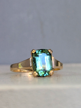 Load image into Gallery viewer, Bi-colour tourmaline in vintage 9ct yellow gold.

