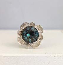 Load image into Gallery viewer, Green spinel flower wirework ring mid century silver
