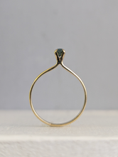 Load image into Gallery viewer, Exquisite dainty sculptural Australian green sapphire ring 9ct
