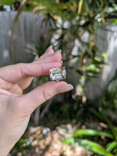 Load image into Gallery viewer, Pale champagne topaz filigree in sterling silver
