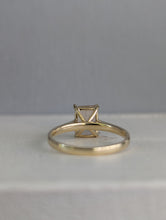 Load image into Gallery viewer, Vintage peach topaz in 9ct yellow gold ring
