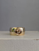 Load image into Gallery viewer, Sumptuous Harts Ranges zircon in wide vintage 9ct band
