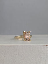Load image into Gallery viewer, Vintage peach topaz in 9ct yellow gold ring
