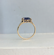 Load image into Gallery viewer, Glowing cosmic tanzanite in vintage 9ct yellow gold ring
