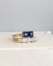 Load image into Gallery viewer, Blue sapphire vintage Australian toi et moi 18ct gold
