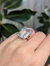 Load image into Gallery viewer, Showpiece 1940s retro blue topaz ring in heavy handmade 9ct yellow gold
