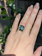 Load image into Gallery viewer, Vintage Buttercup green spinel ring in sterling silver

