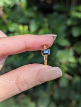 Load image into Gallery viewer, Textured sweet tourmaline in 9ct yellow gold
