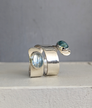 Load image into Gallery viewer, 'All wrapped up' vintage aquamarine cabochon ring in sterling silver.
