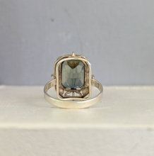 Load image into Gallery viewer, Leaves and vines mid century German green spinel silver ring
