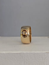 Load image into Gallery viewer, Sumptuous Harts Ranges zircon in wide vintage 9ct band

