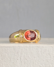 Load image into Gallery viewer, Calypso pink bi-colour tourmaline in vintage yellow gold 9ct
