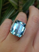 Load image into Gallery viewer, Remarkable natural aquamarine ring c1950s
