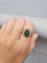 Load image into Gallery viewer, Vintage Bloodstone Signet ring 9ct
