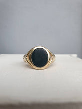 Load image into Gallery viewer, Vintage Bloodstone Signet ring 9ct
